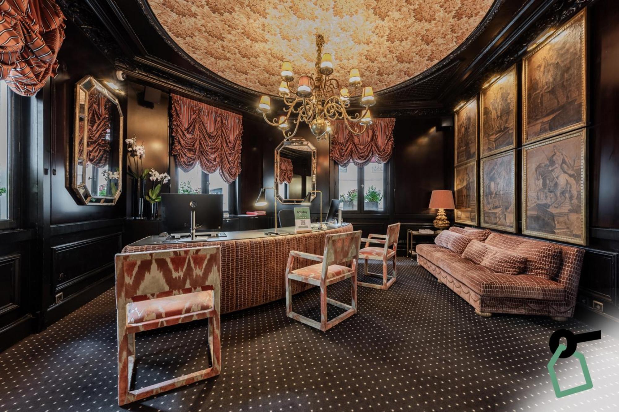 Hotiday Room Collection - Paris Arc De Triomphe Exterior photo